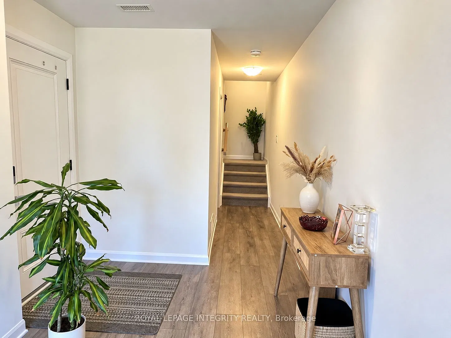 3 bed, $2,500 — Photo 3
