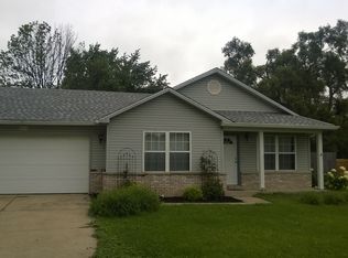 2134 Fox Hill Dr, Indianapolis, IN 46228