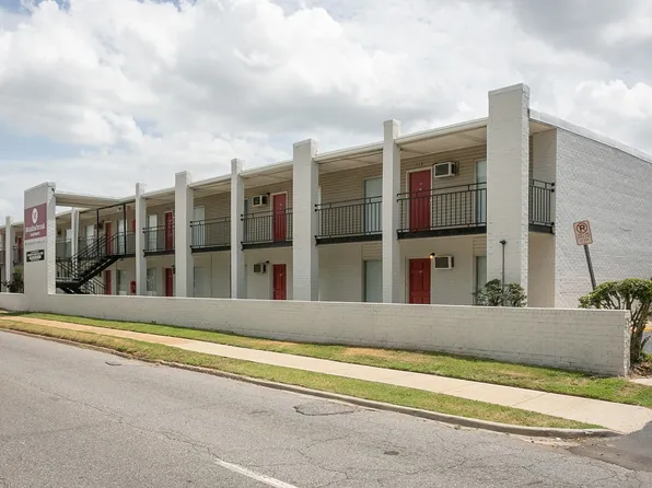 Meadowbrook Apartments, 603 Hargrove Rd E APT 406, Tuscaloosa, AL 35401