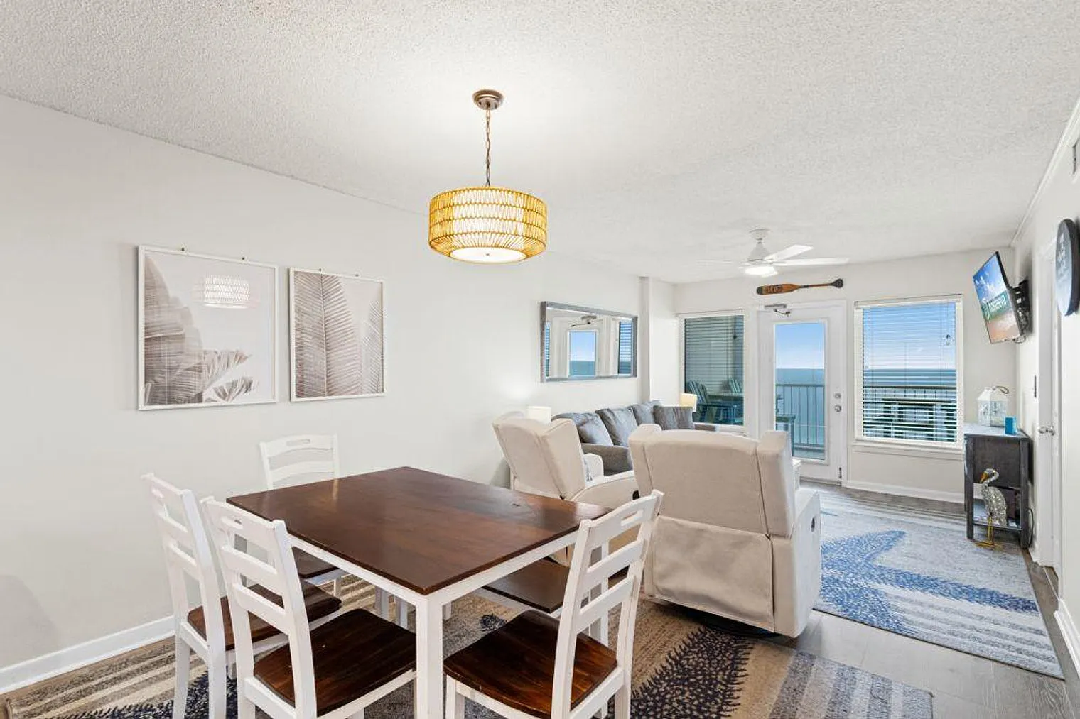 2 bed, 2.0 bath, 936 sqft, $3,954 — Photo 2