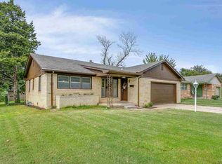 1761 Windsor St, Wichita, KS 67218