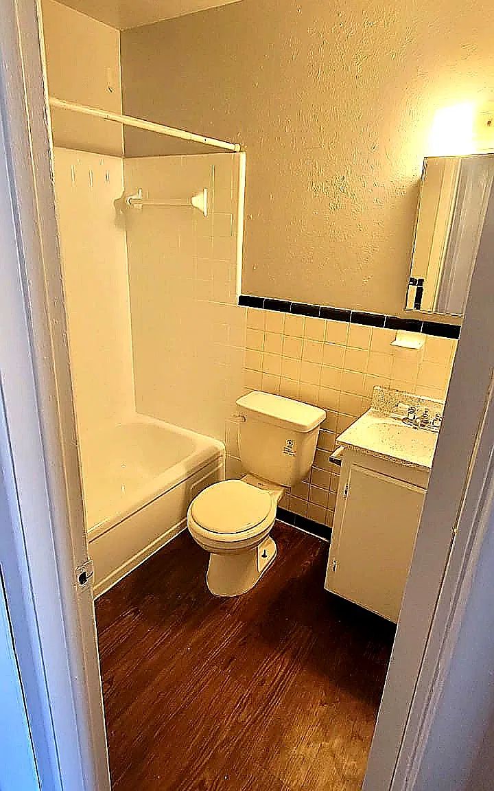 Kiest Terrace — Photo 4