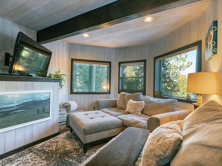 10594 Snowshoe Cir — Photo 68