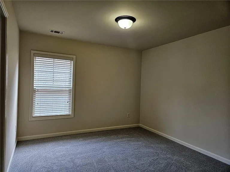 3155 Stonecrest Dr — Photo 19