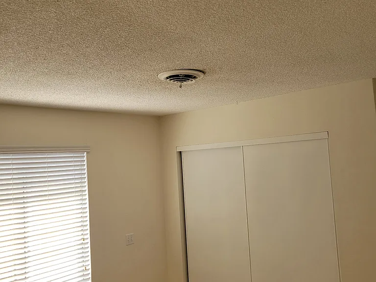 204 Cottonwood Ln #1 — Photo 8