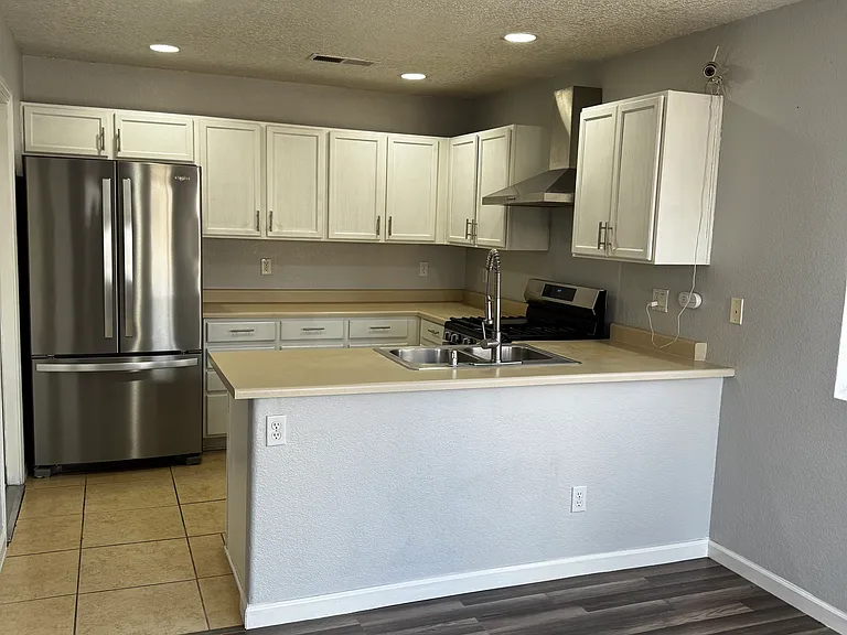 10927 Habanero Way SE — Photo 12