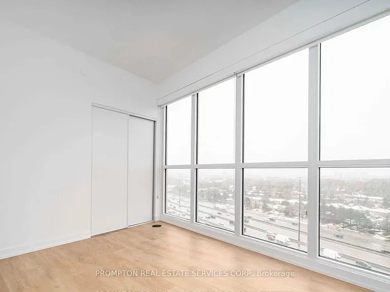 117 McMahon Dr #1503 — Photo 12