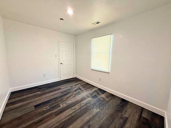 4th image of 1255 SW Tyler St #3