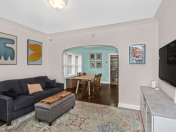 4th image of 2526 Elmwood Ave