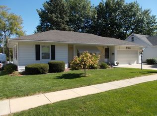 214 N Pleasant Ave, Jefferson, WI 53549