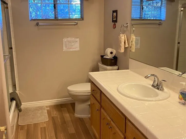 1050 Carousel Rd — Photo 15