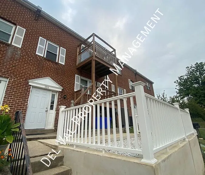 304 Christopher Pl #1 — Photo 1