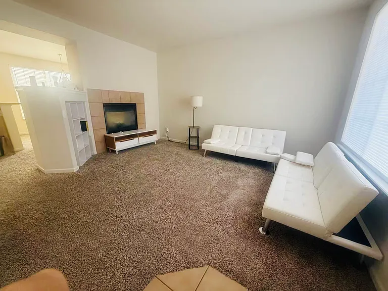 16901 E Warren Pl #B — Photo 4