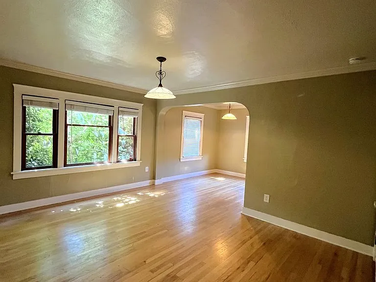 1263 Oak St #2 — Photo 2