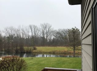 10318 Ridge Ln, Huntley, IL 60142