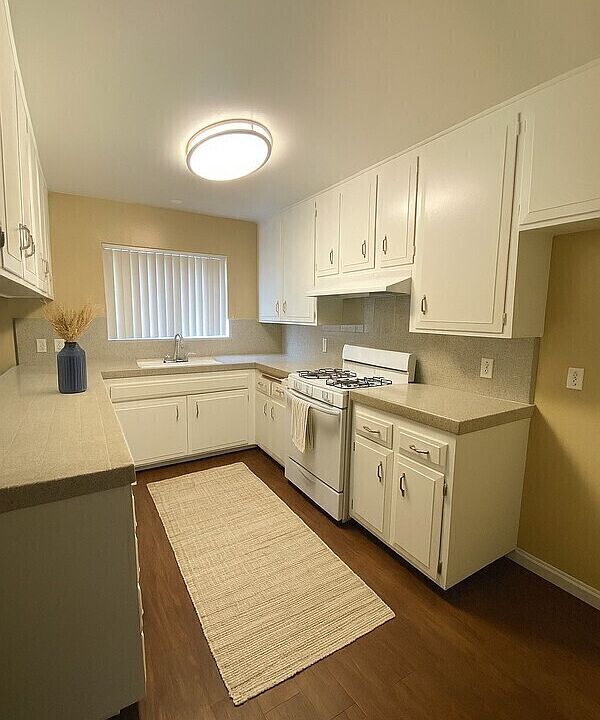 1st image of 808 N Azusa Ave APT 7