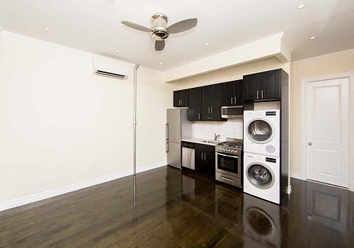 4th image of 326 W 14th St #3B