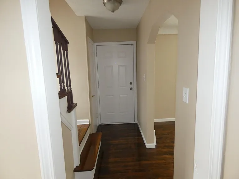 24307 Lexington Ave — Photo 11