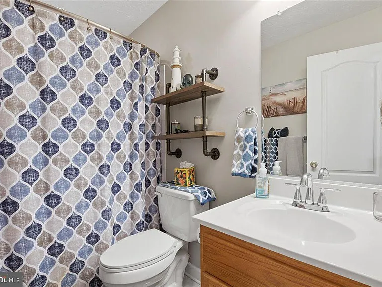 9944 Royal Commerce Pl — Photo 26
