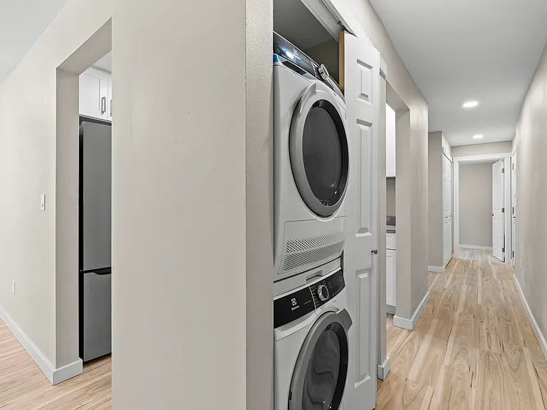 In Unit Washer & Dryer