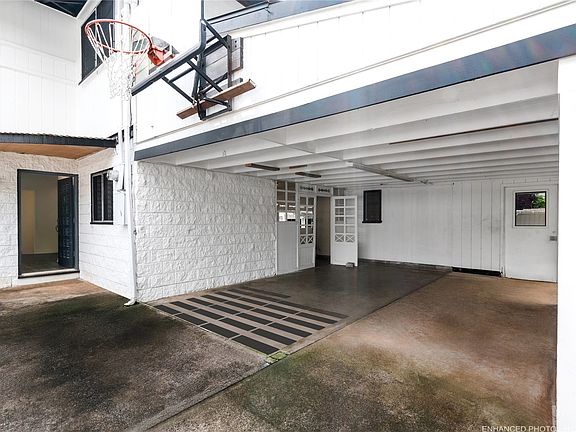 2nd image of 385 Kuliouou Rd #A