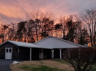 880 John Henry Demps Rd, Sparta, TN 38583