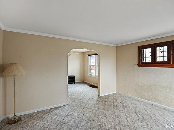5th image of 817 Karlsruhe Pl