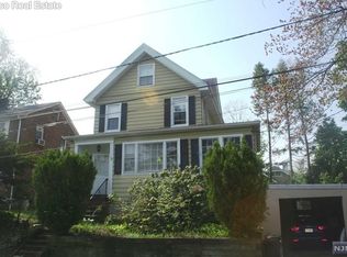 64 Tyson Pl, Bergenfield, NJ 07621