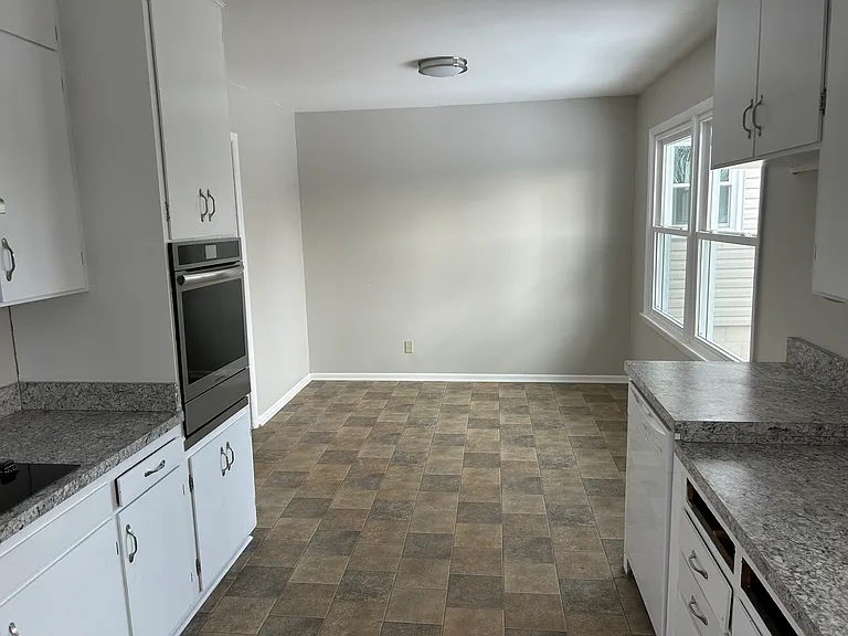 6615 N Holly St — Photo 6