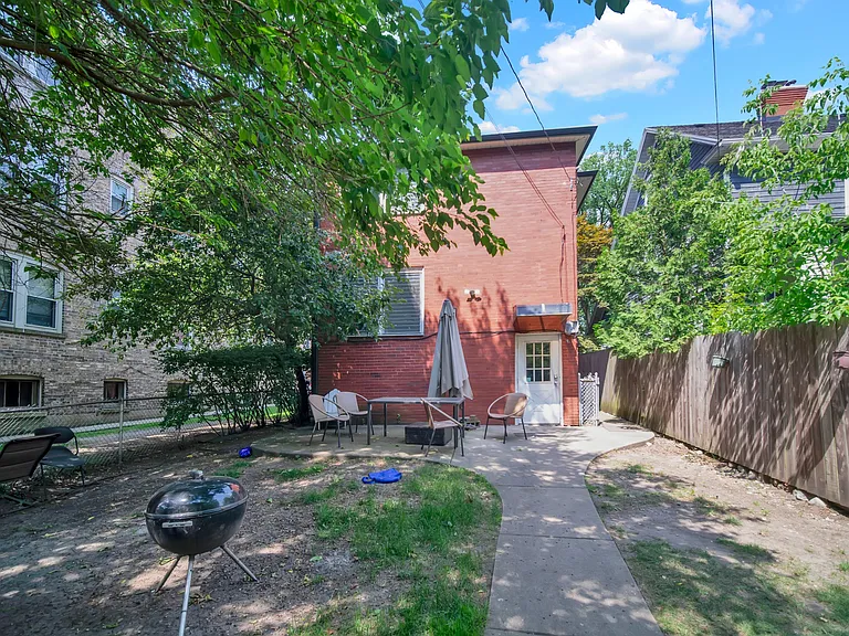 2303 Ridge Ave — Photo 17