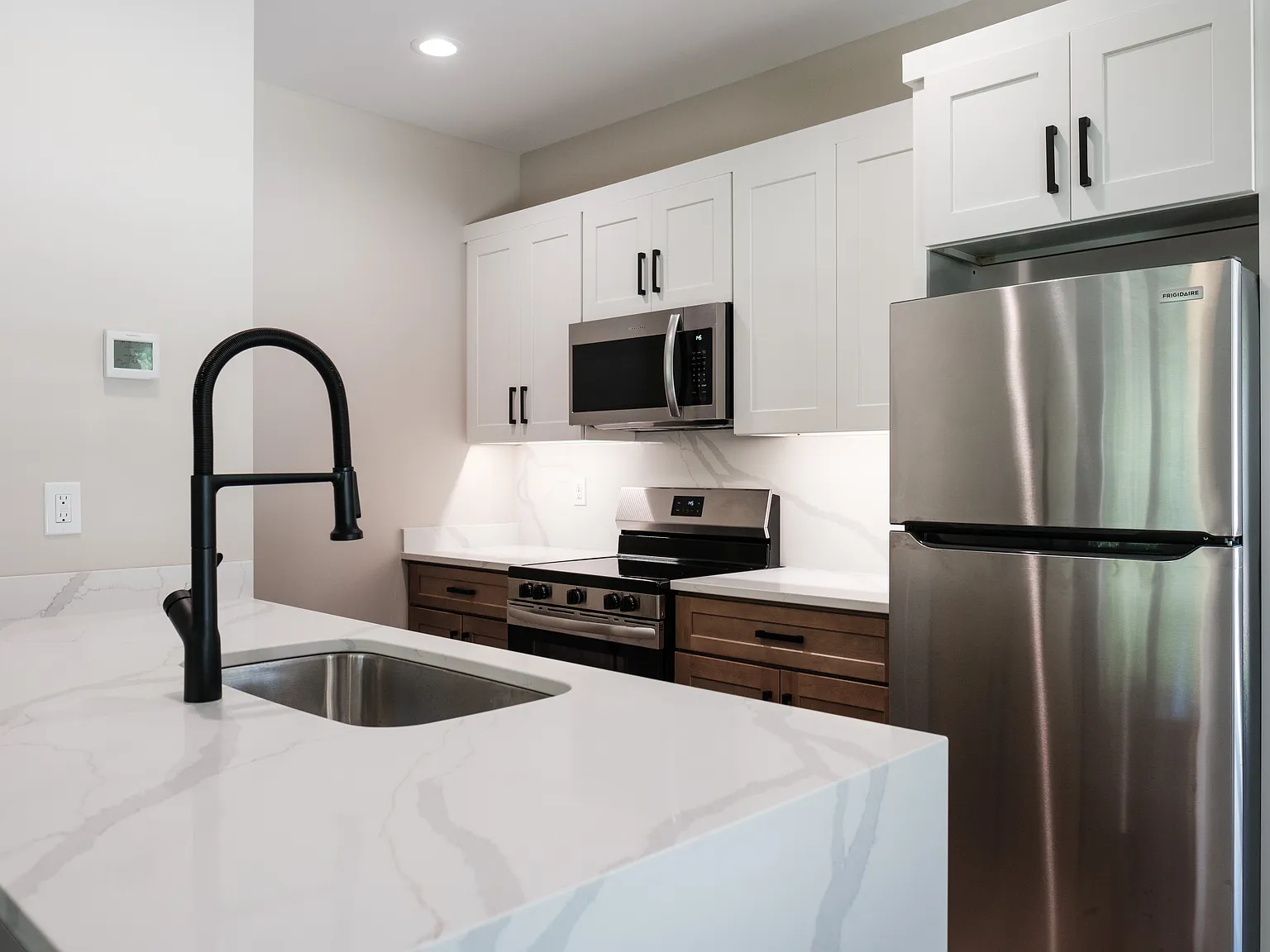 428 Stoddard Ave — Photo 4