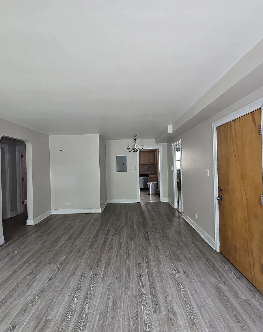 7328 North Ridge Avenue #1W — Photo 2