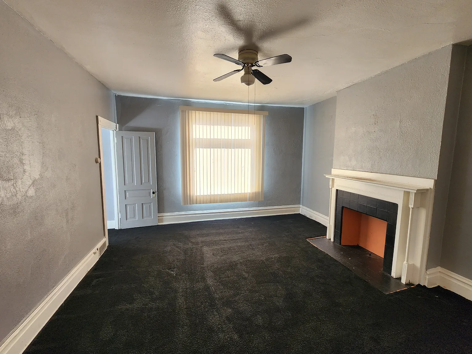 431 Ella Street - 2 — Photo 3