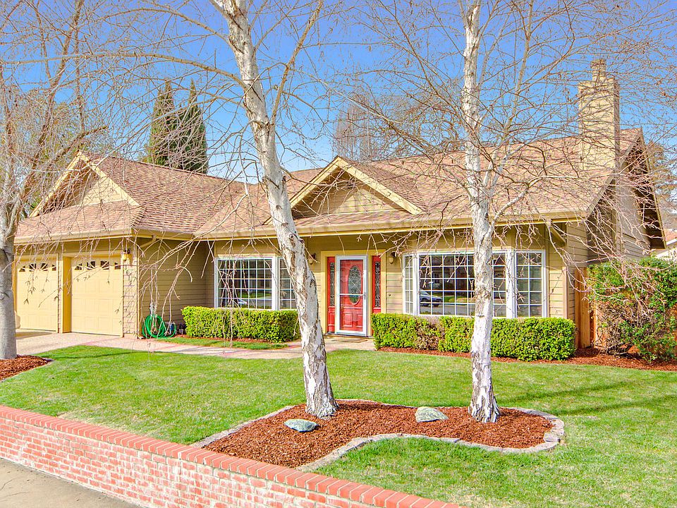 Excellent home and location!