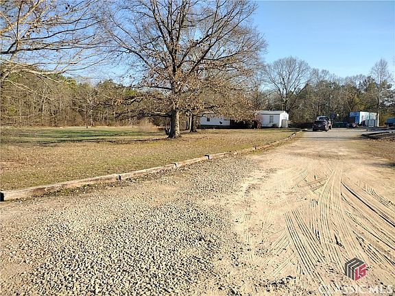2nd image of 48 Gosnell Hutto Road