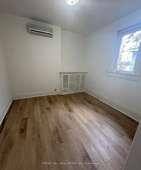 370 Spadina Rd — Photo 15