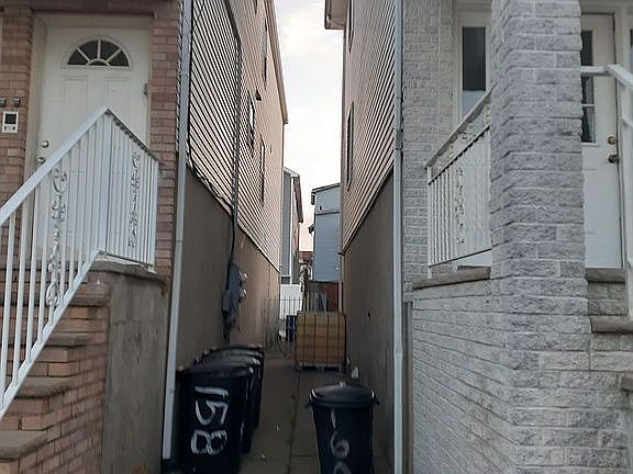 Left Alley