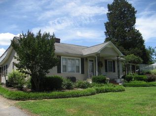 196 Maxey Ln, Danville, VA 24540