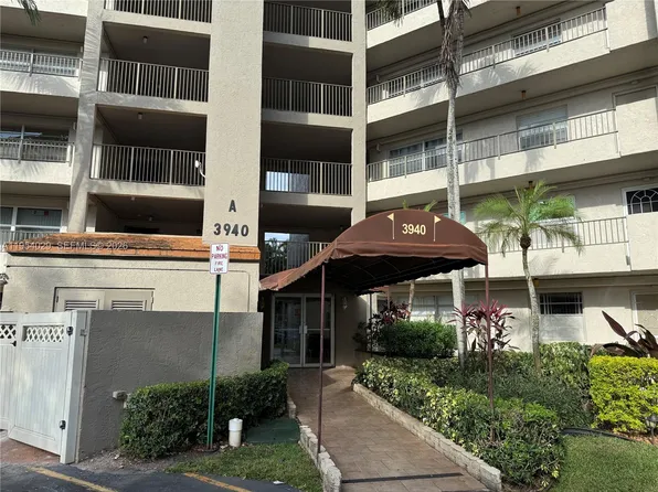 3940 Inverrary Blvd APT 106A, Lauderhill, FL 33319