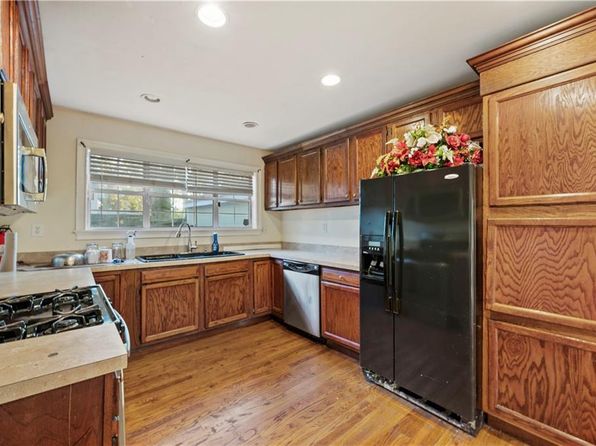 17 Prospect Pkwy, Portsmouth, VA 23702