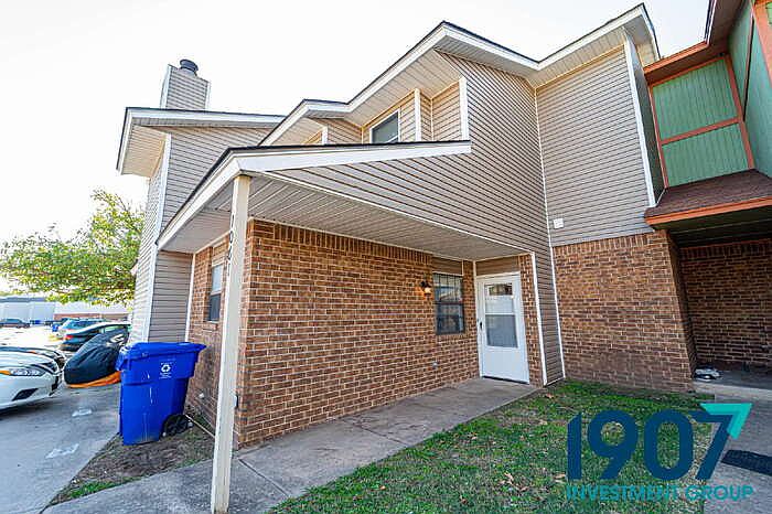 1st image of 1061 Rambling Oaks Dr
