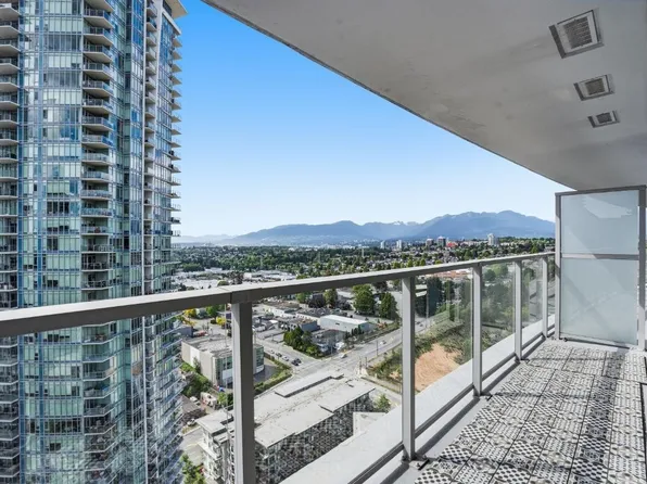 4189 Halifax St #3006, Burnaby, BC V5C 0H9