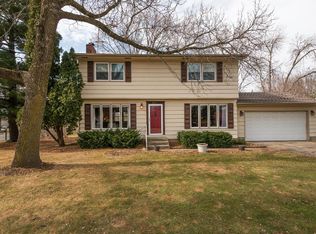 4375 Rahn Rd, Eagan, MN 55122