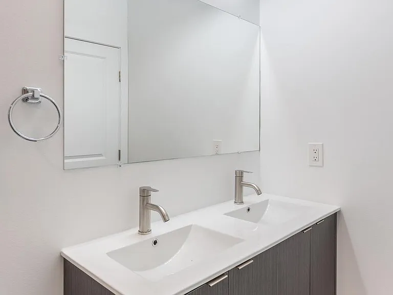 1423 N 8th St #3 — Photo 11