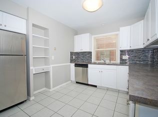 3921 Meadowbrook Blvd, University Heights, OH 44118