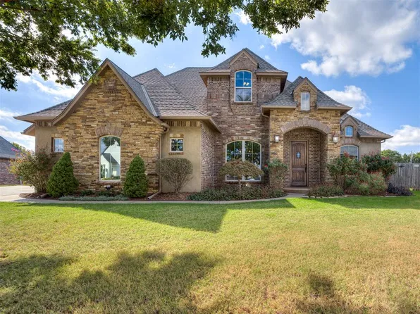 320 NW 151st Pl, Edmond, OK 73013
