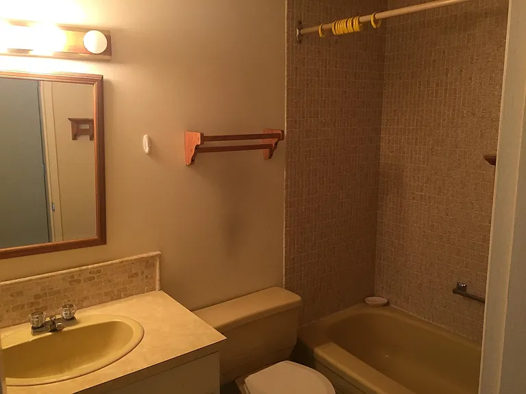 4195 Doncaster Way — Photo 6