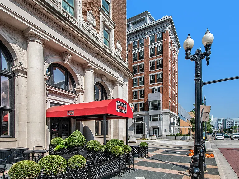 335 Bridge St NW #15 — Photo 43