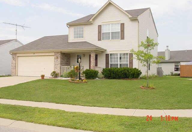 1st image of 1018 W Creekwood Ln