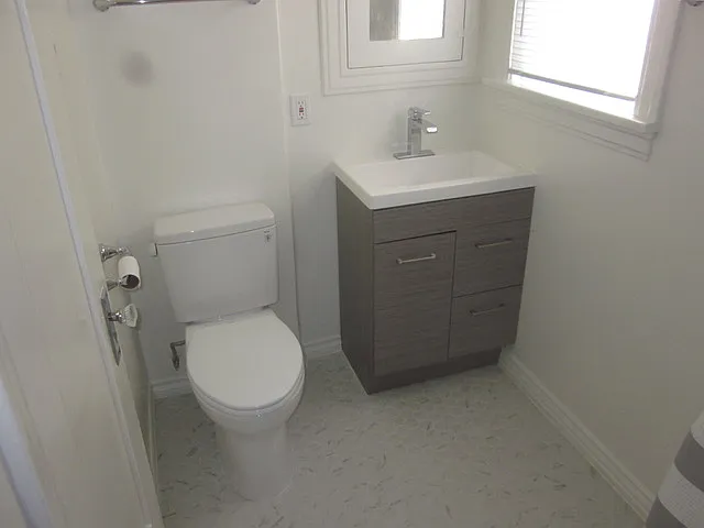 808 N Detroit St #806 — Photo 15